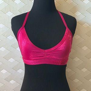 Gymshark 🦈 size small magenta sports bra 💕